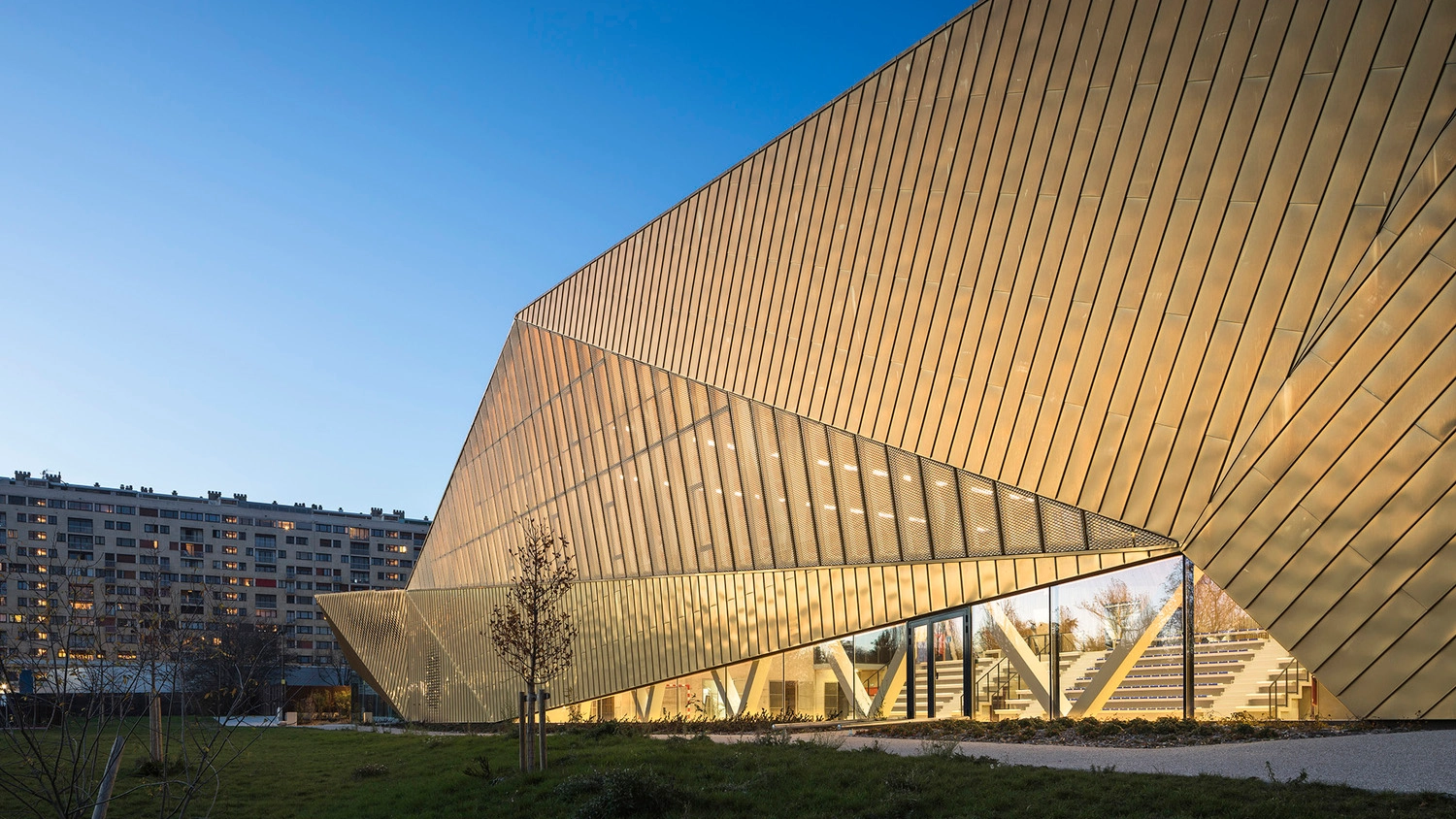 4_complexo-esportivo-la-fontaine_credits-sergio-grazia